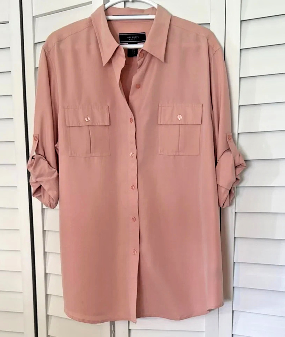 Jones Wear Sport Soft Pink Shirt Roll Tab Long Sleeve Blouse Size 16 Button Down